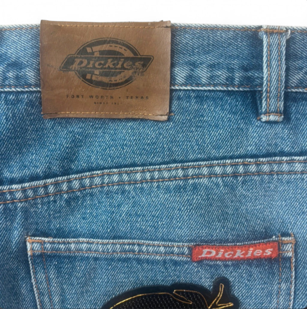 VINTAGE DICKIES BIG GRAPHIC CHARACTER PATCH BAGGY RAW-HEM DENIM JORTS W36 XL - 1 OF 1