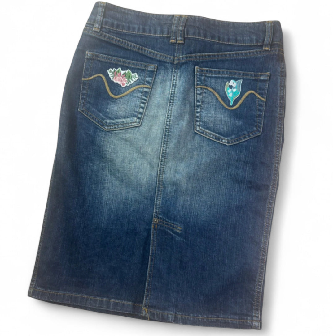 VINTAGE Y2K FLORAL EMBROIDERED PATCH DENIM SKIRT SIZE 8 BLUE JEAN MIDI MINI W28