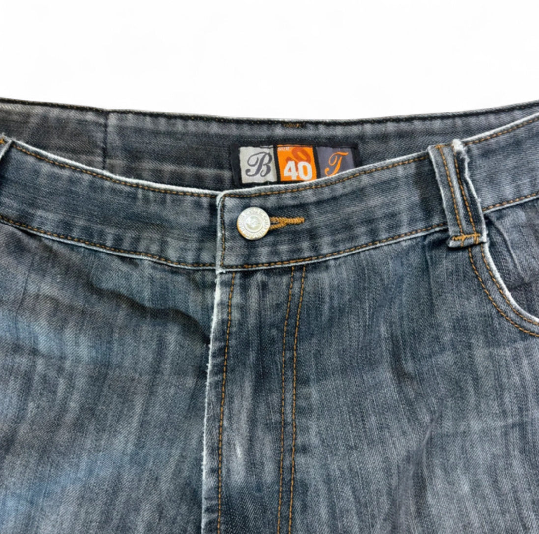 VINTAGE B&T AKADEMIKS Y2K SPIDER + WEB EMBROIDERED DENIM JORTS - GREY