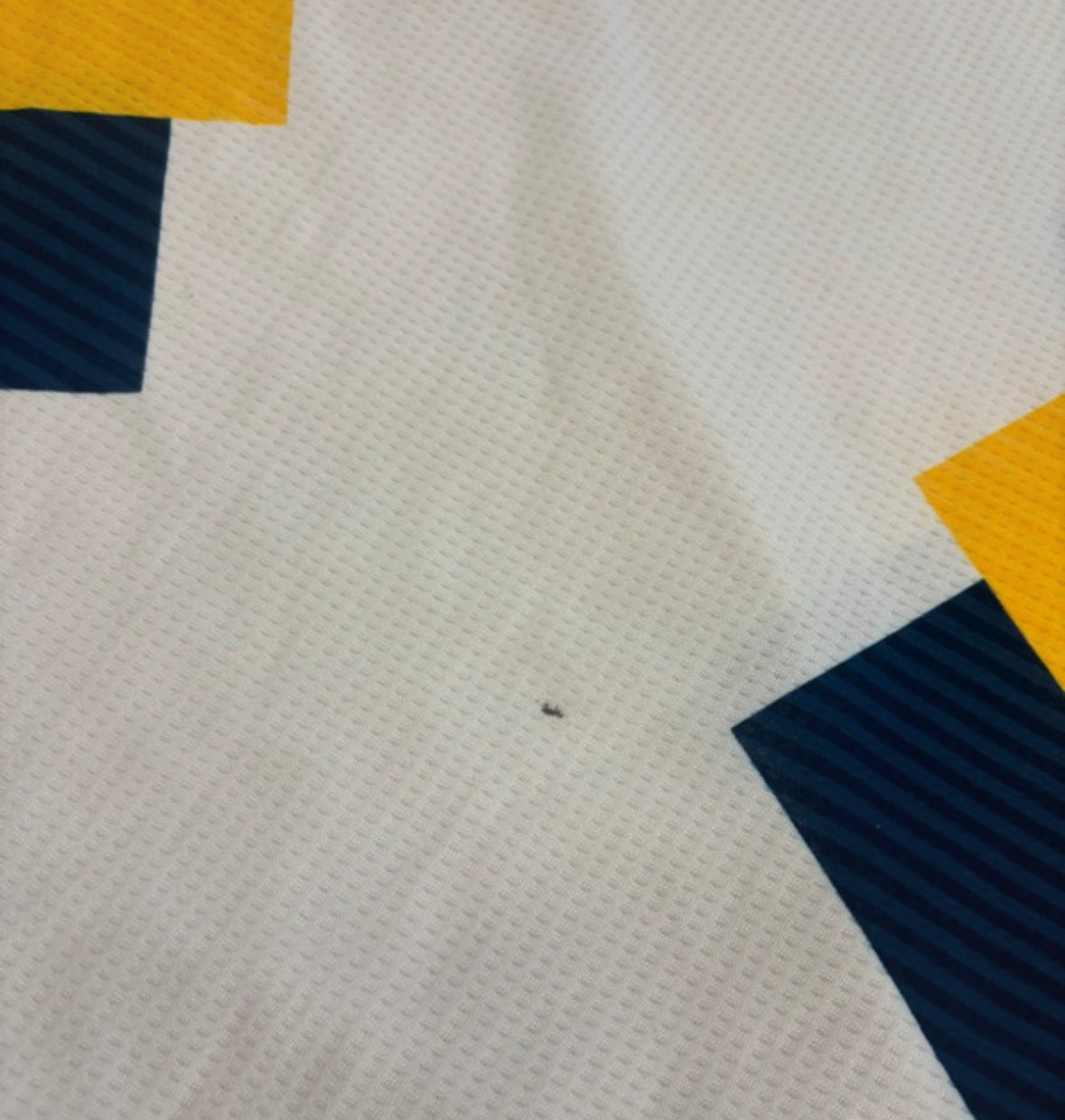ADIDAS REAL MADRID CF RETRO 90S STYLE TRAINING SHIRT SHORT SLEEVE SIZE M WHITE NAVY YELLOW