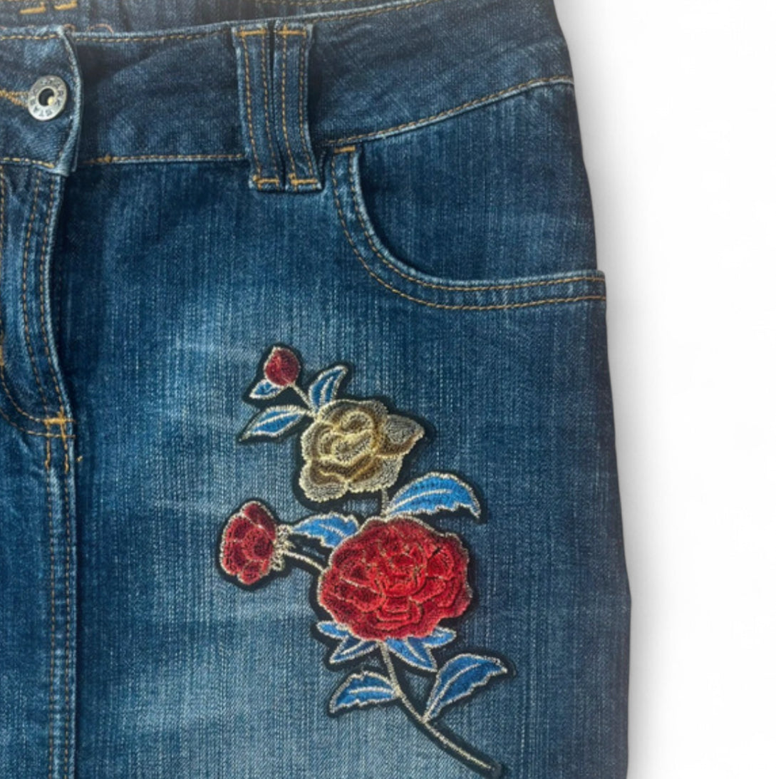 VINTAGE Y2K FLORAL EMBROIDERED PATCH DENIM SKIRT SIZE 8 BLUE JEAN MIDI MINI W28