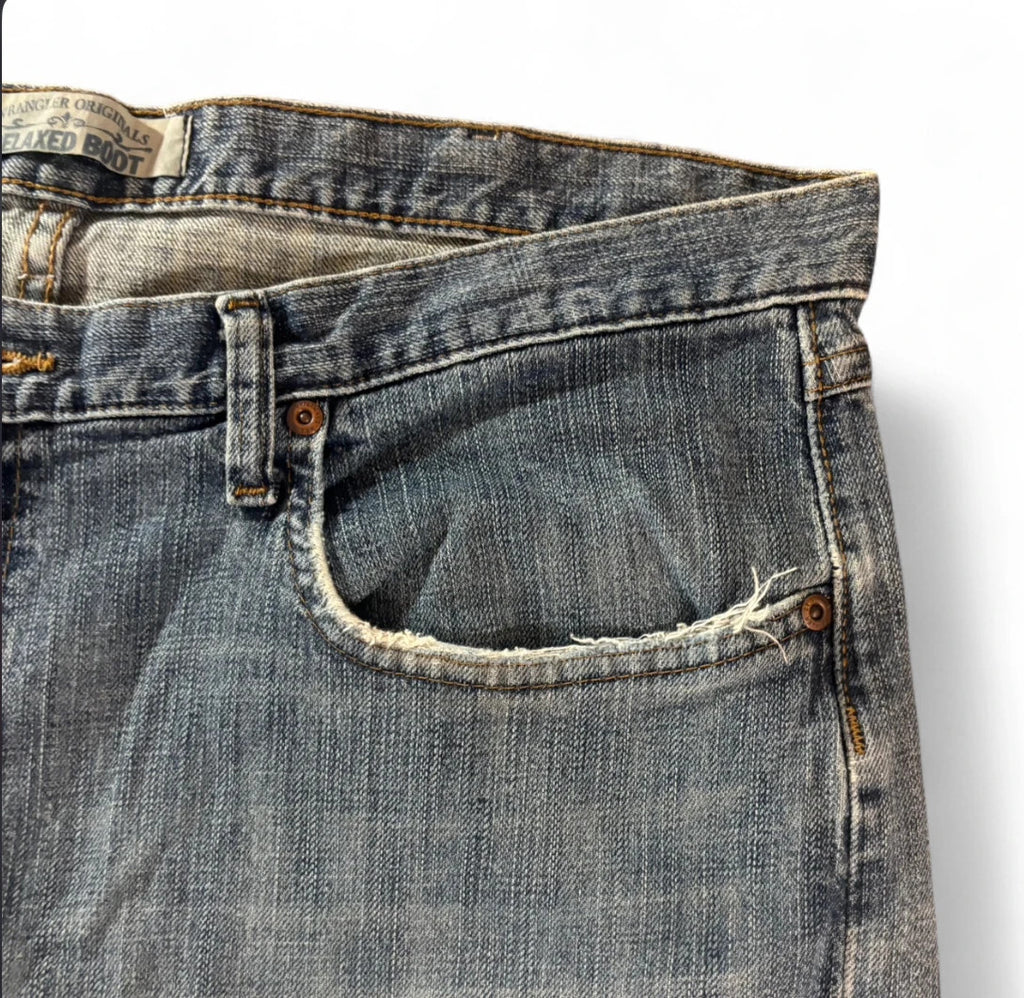 1 of 1 REWORKED VINTAGE WRANGLER EMBROIDERED PATCH DENIM JORTS MID WASH BAGGY W38