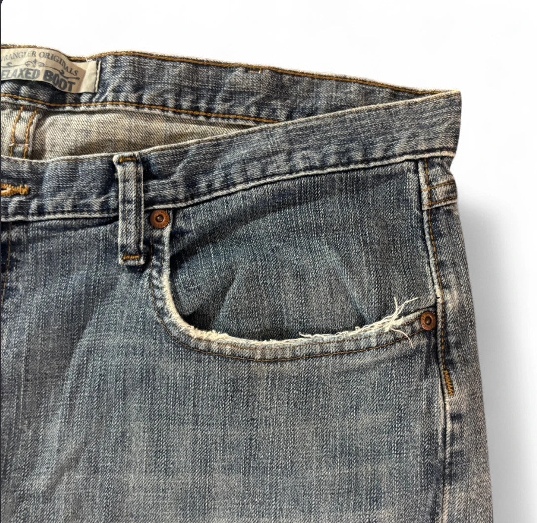 1 of 1 REWORKED VINTAGE WRANGLER EMBROIDERED PATCH DENIM JORTS MID WASH BAGGY W38