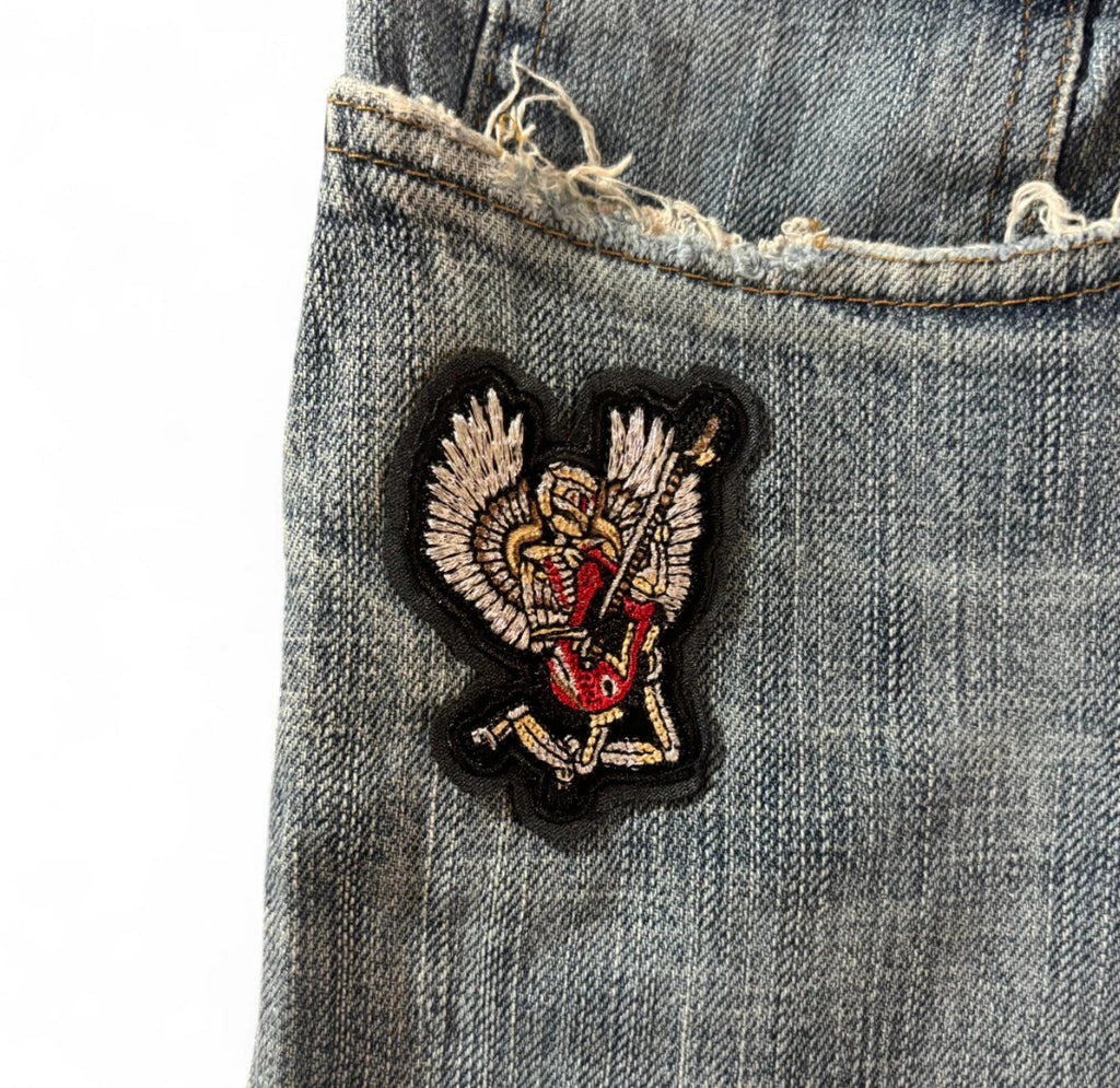 1 of 1 REWORKED VINTAGE WRANGLER EMBROIDERED PATCH DENIM JORTS MID WASH BAGGY W38